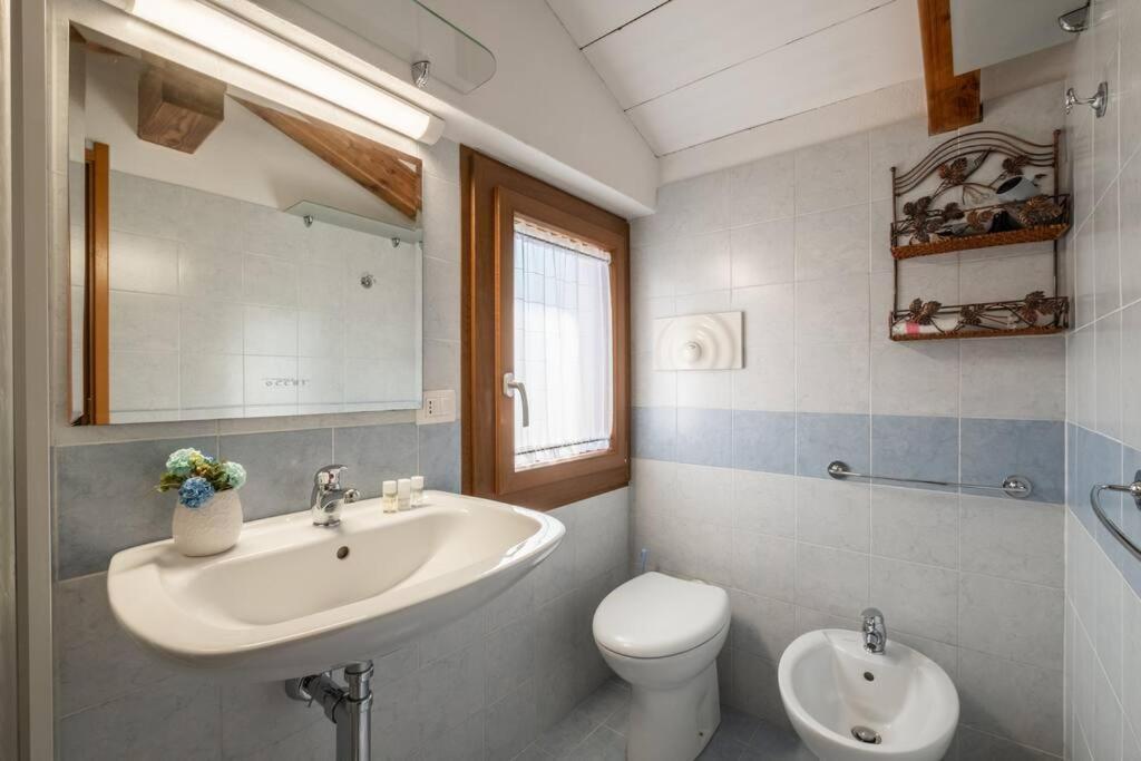 Sea View- 5 Minutes From The Beach Garden, Wi-Fi, Bbq Коста Рей Екстериор снимка